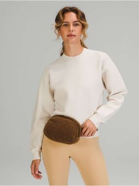 Lululemon Everywhere Fleece Belt Bag